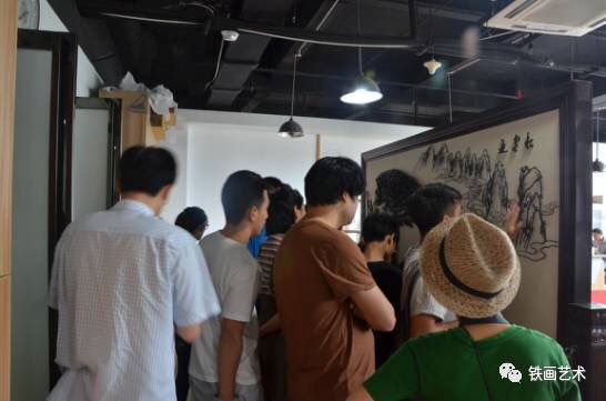 走进国家铁画传人储金霞大师2
